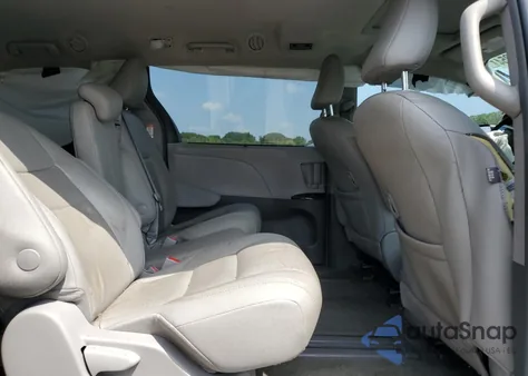 2018 Toyota Sienna Xle from USA, damaged, VIN 5TDYZ3DC6JS938629